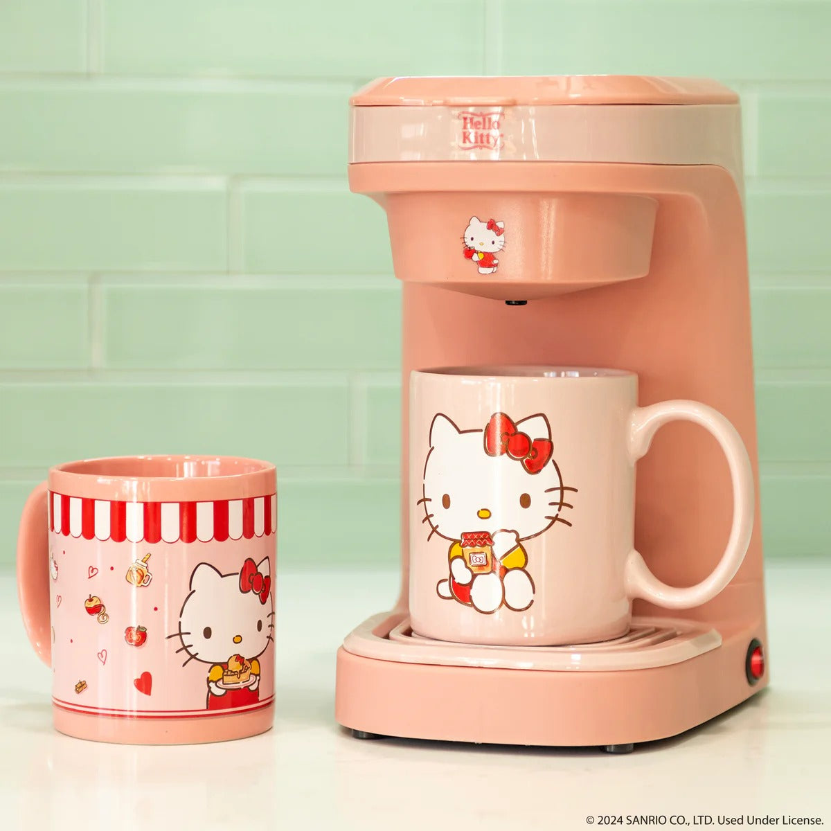 Hello Kitty Coffee Maker With 2 Mugs
